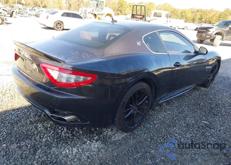 2010 Maserati Granturismo S/S Automatic z USA, uszkodzony, nr VIN ZAM45KLA0A0053443